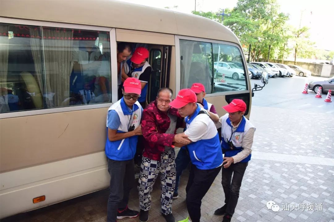 莫道桑榆晚为霞尚满天专访,莫道桑榆晚为霞尚满天央视解说