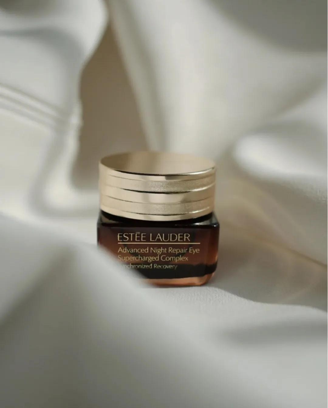 雅诗兰黛眼霜效果怎么样小红书,一瓶雅诗兰黛眼霜用多久有效