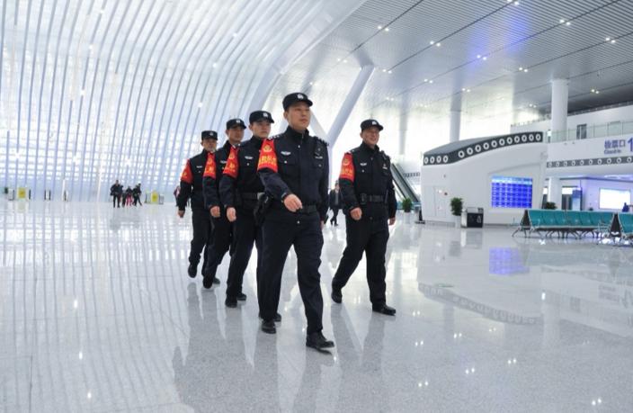 襄阳警方开展货车整治行动,襄阳铁路公安抓捕