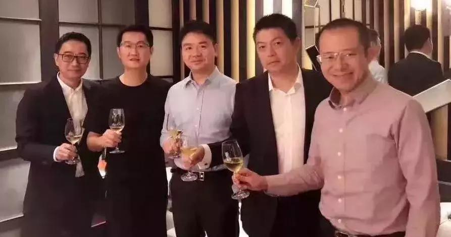 唯品会的大喜大悲电商的路在何方,唯品会最大的电商平台