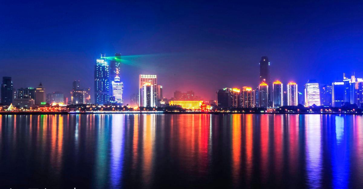 山东第一高楼突破,山东第一高楼即将封顶