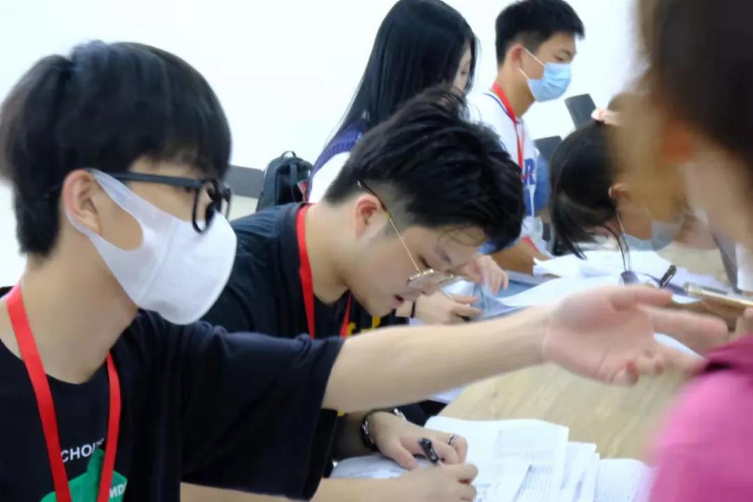 武汉外语外事职业学院新生报名,武汉外语外事学院新生