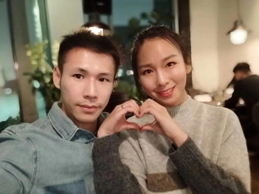 张成龙被富家女倒追,体操冠军张成龙与妻子