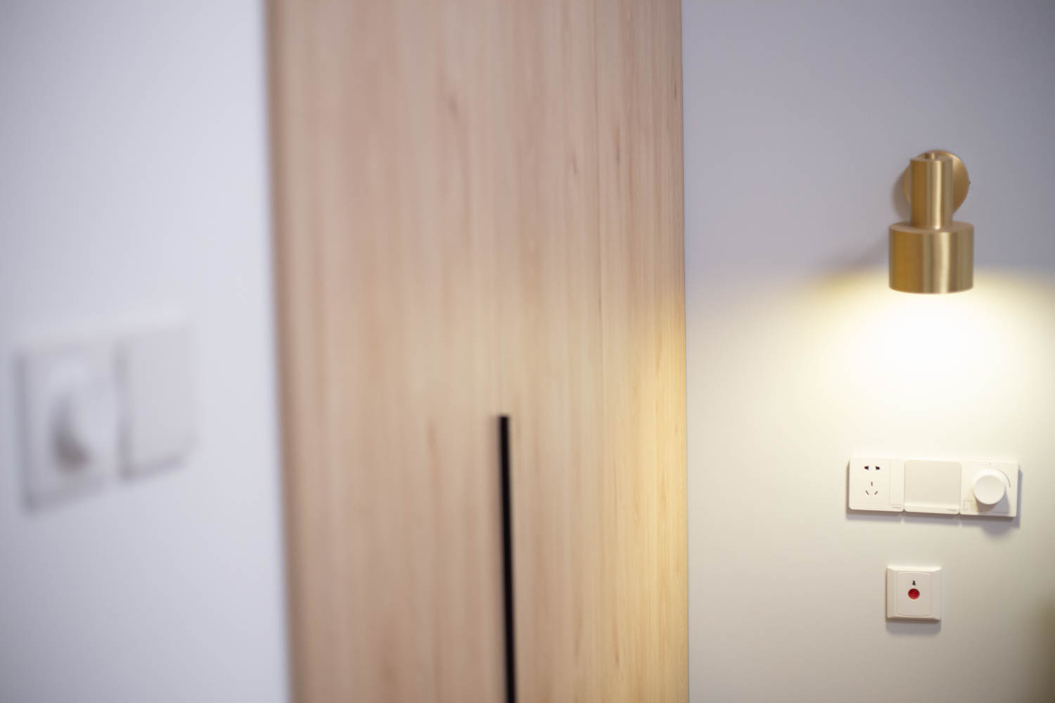 yeelight鍏ㄥ眿鐏厜濂楄,yeelightpro鏅鸿兘鐏厜鏂规