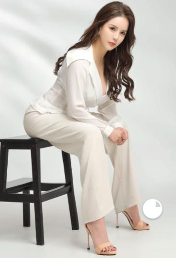 46岁女明星婚变,身价过亿女明星被爆离婚