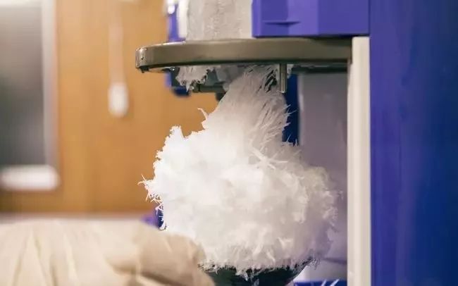日式刨冰和雪花冰区别,日本的刨冰是什么样子的