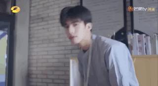 宋茜谭松韵任嘉伦李现千玺,许光汉宋威龙视频通话模板