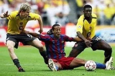 足球场上的十大经典功夫足球,足球技术出神入化