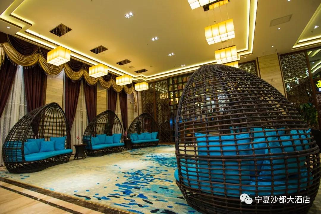 为什么酒店前台工资那么少,酒店前台工资一般多少钱一个月