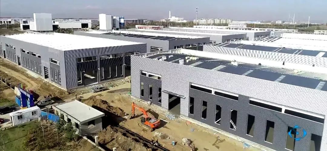 头拱地往前冲下一句,威海75个超亿元项目开工