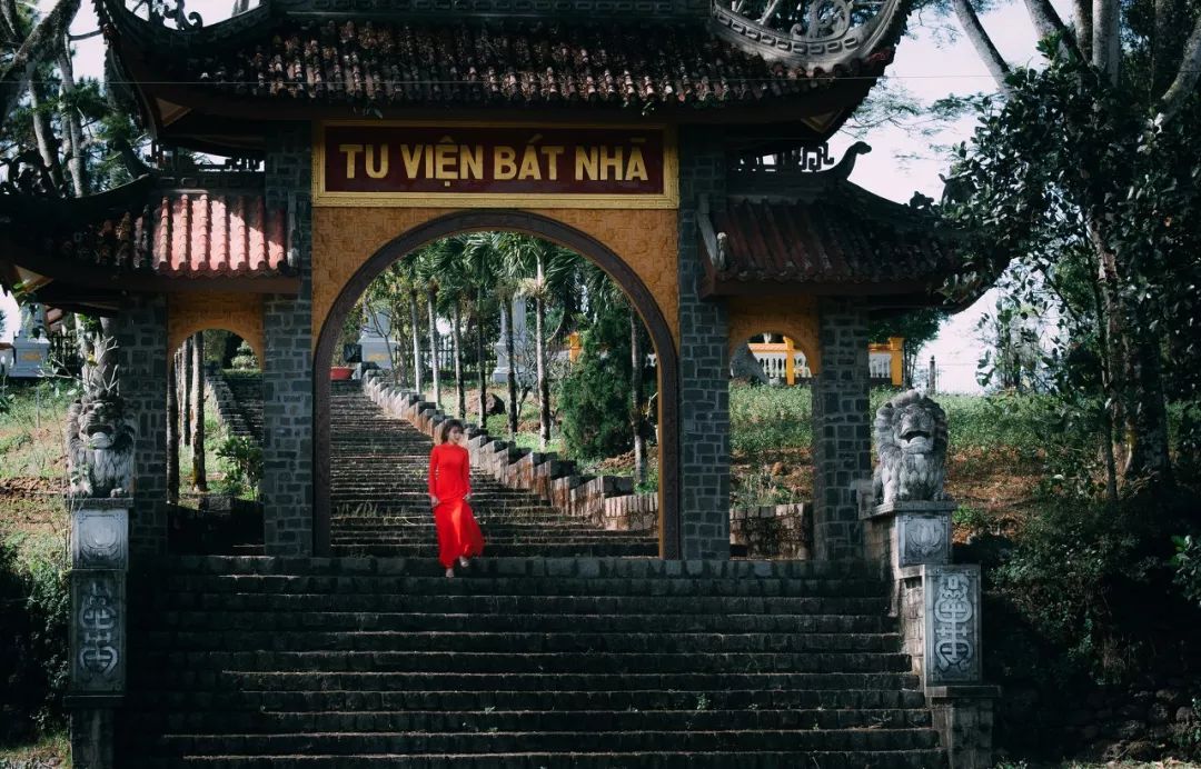 物价最低风景最好的国家,适合旅游物价比较低的国家