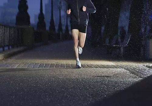 备孕除了叶酸还有神奇的维生素d,男人备孕可以吃叶酸和维生素e吗