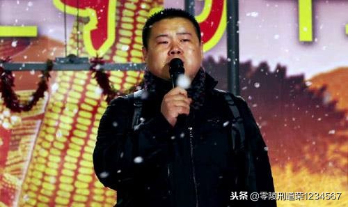 周星驰致敬永远的喜剧之王,周星驰成为喜剧之王的事迹