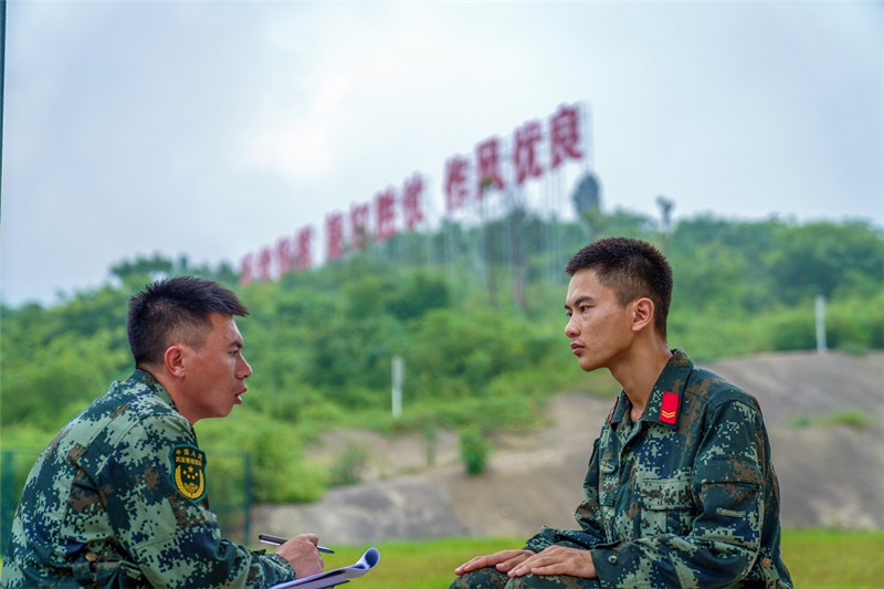 新兵训练开训,开训第一天训练视频