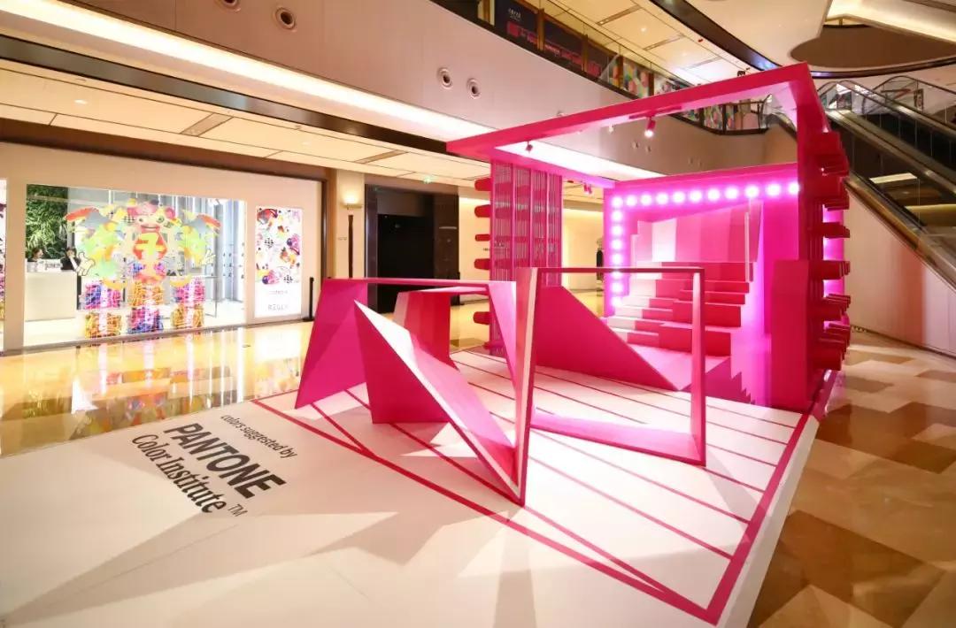 肆色圣诞，点亮奇迹！这个圣诞季和兴业太古汇一起爱混敢嗲！