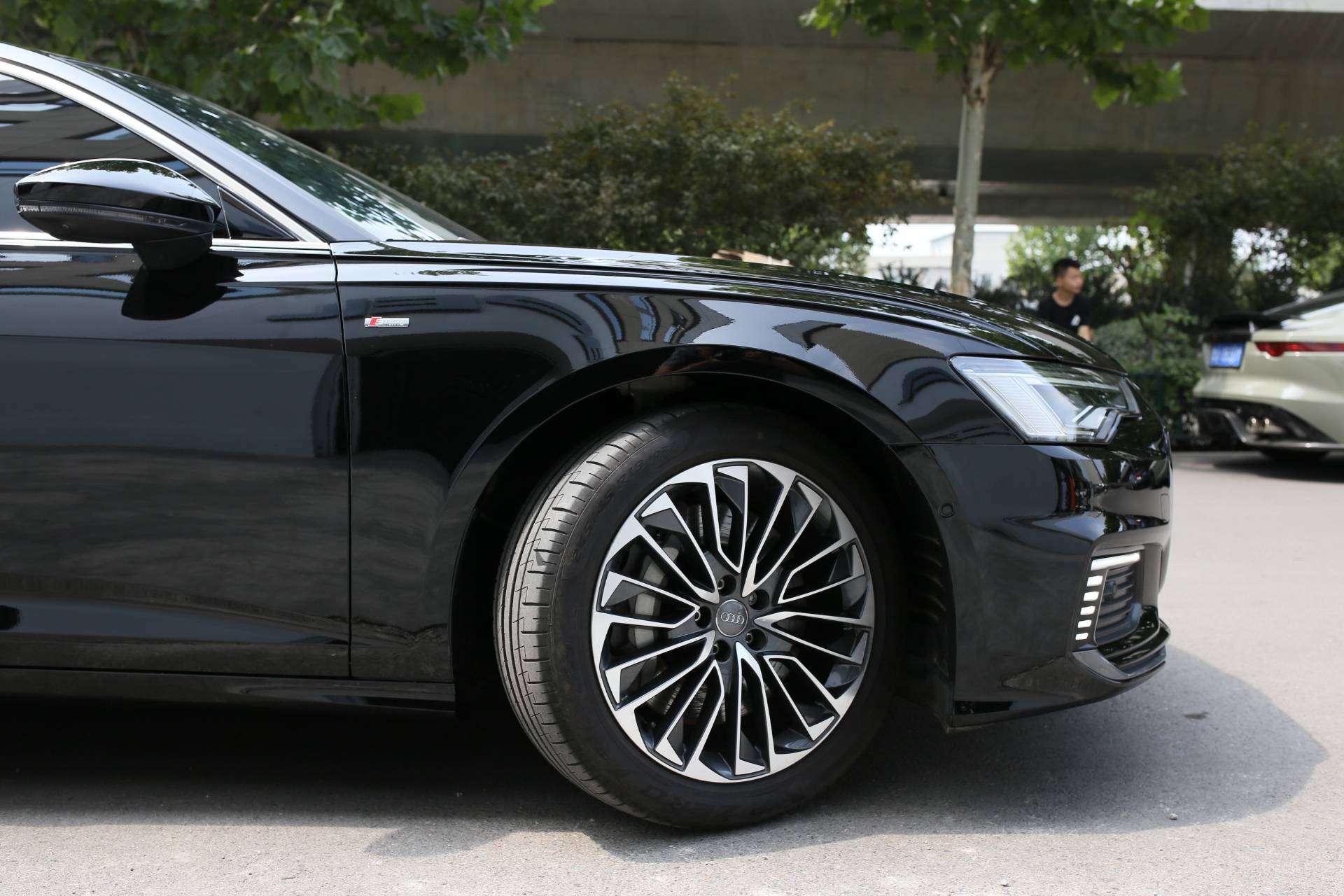 21款奥迪a6l加装座椅加热,23款奥迪a6l防踢垫