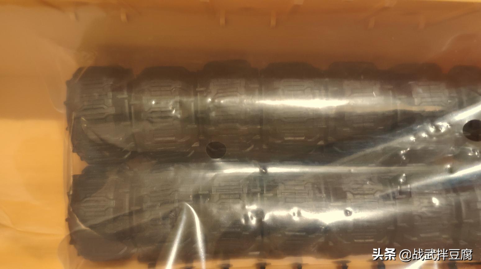 流浪地球运输车模型开箱视频,载具模型流浪地球