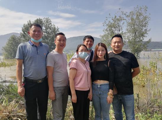 湖北武穴：樊繁、阮泽青“夫妻档”带领团队爱心路上携手同行