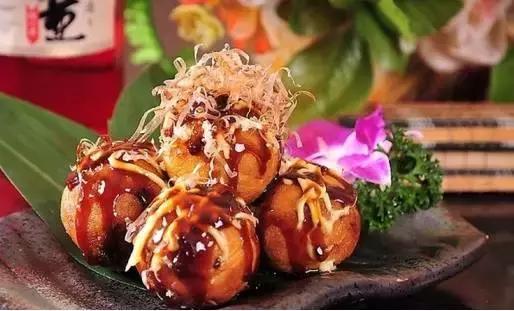 日本大阪旅游城市美食攻略,大阪的旅游景点拍照攻略