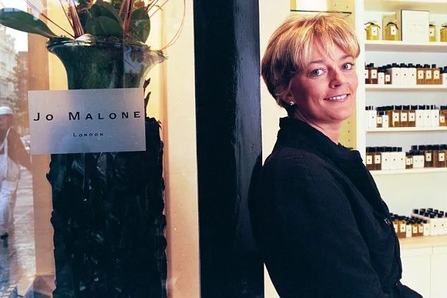 “你喷祖玛珑的样子，真像我的5个前女友”