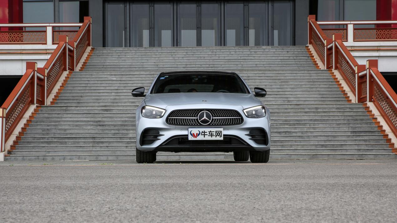 牛x摩托车评测,奔驰e260l2024款最新款动力试驾