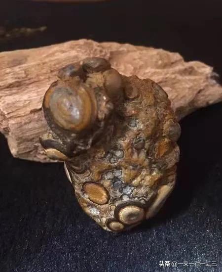 阿拉善天然戈壁奇石,阿拉善戈壁沙漠奇石