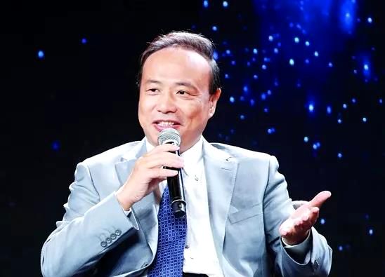 最推崇任正非，要做照明业“苹果”，王冬雷旗下*ST德豪巨亏40亿