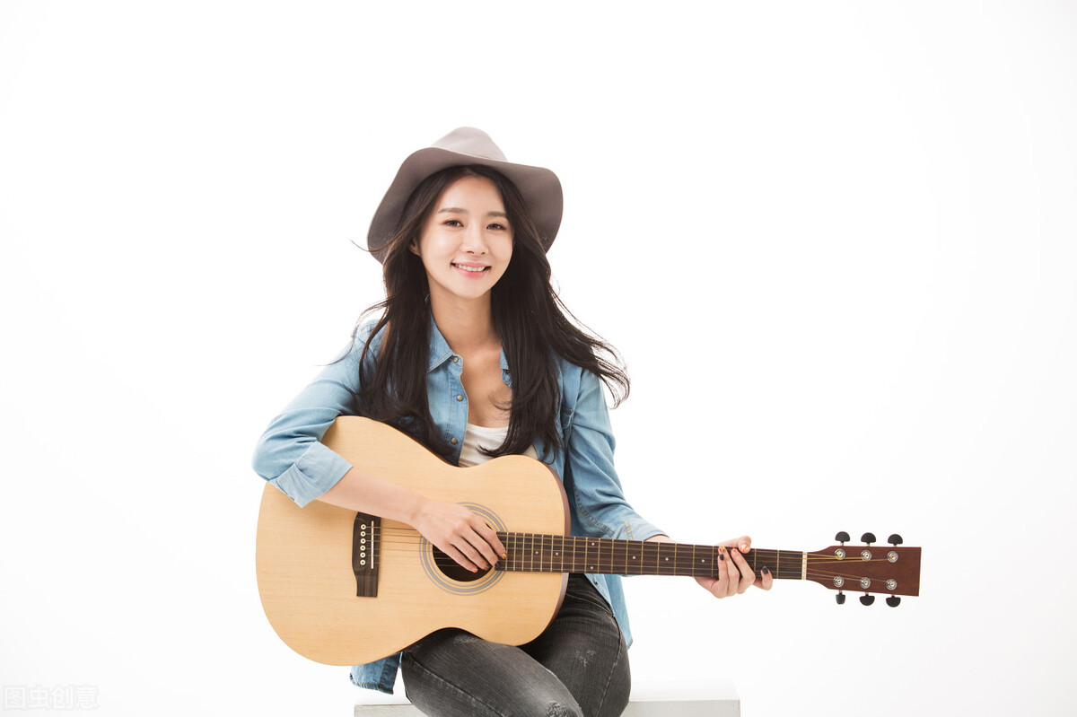 国内学一年吉他,国外吉他大神很多不懂乐理