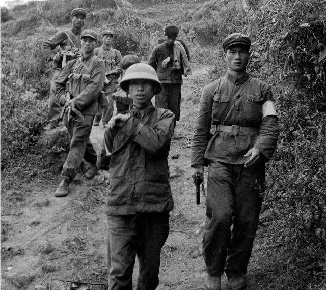 对越反击战抓俘真实视频,对越反击战我军被俘虏多少人