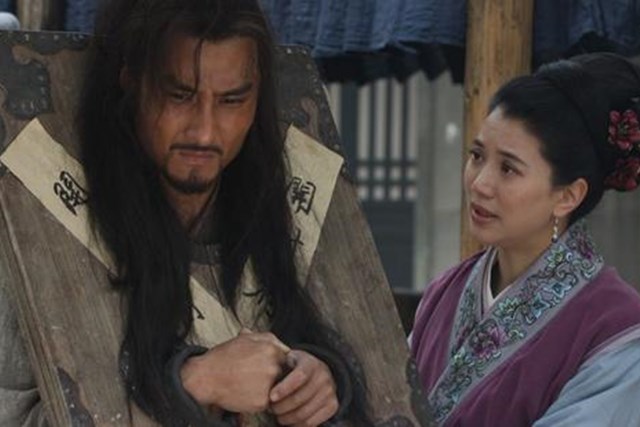 豹子头林冲的个性简介,豹子头林冲的性格和外貌