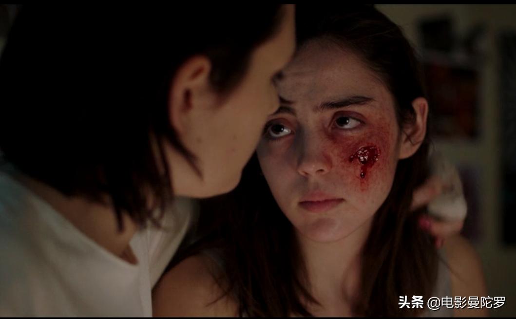 小伙谈了个漂亮女友,却不知她全家都是食人族,一部猎奇类文艺片