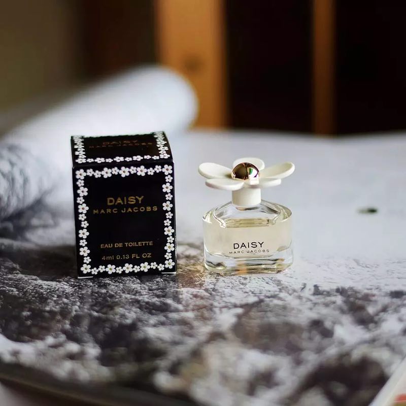 入门级香水推荐女,全球公认最好闻的十大女士香水