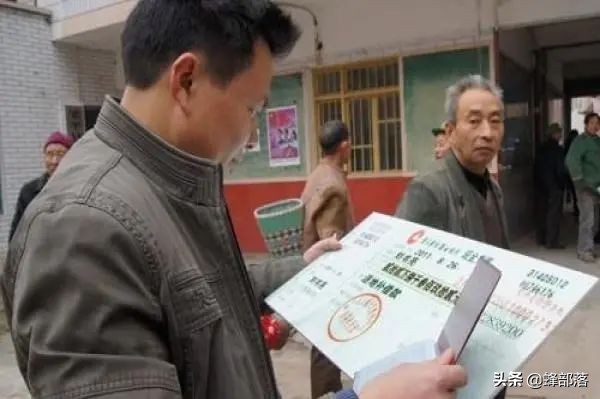 农村户口迁出后还有办法盖房吗,农村户口迁出后农村的房子怎么办