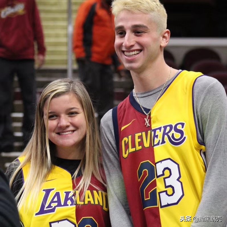 重回骑士主场球迷,重回克利夫兰詹姆斯