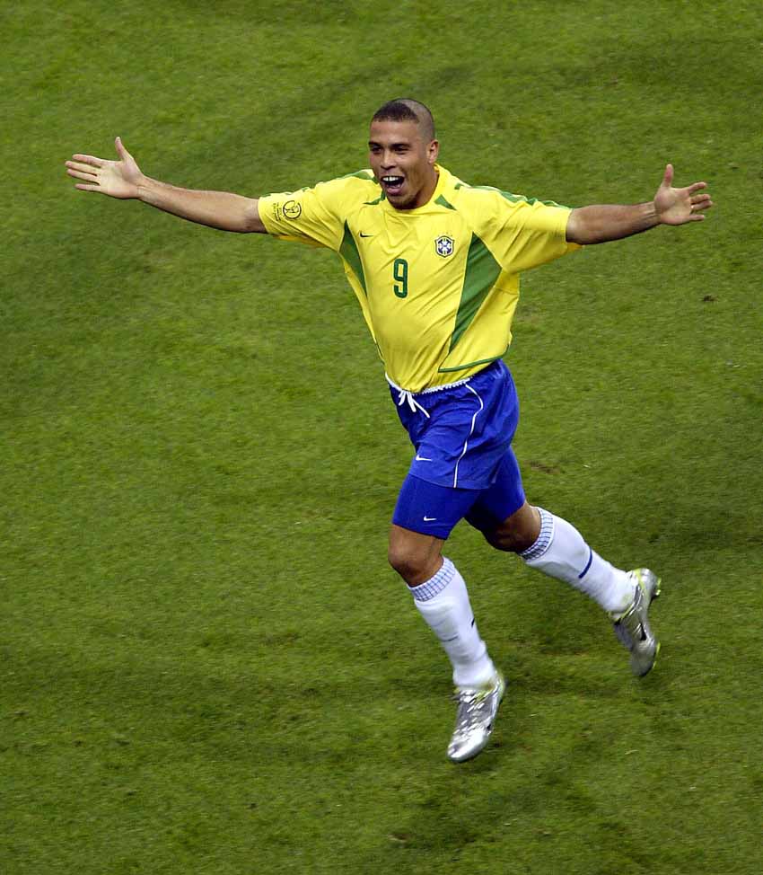 天下足球20年回顾十年逝年解说词,天下足球的那些经典语录