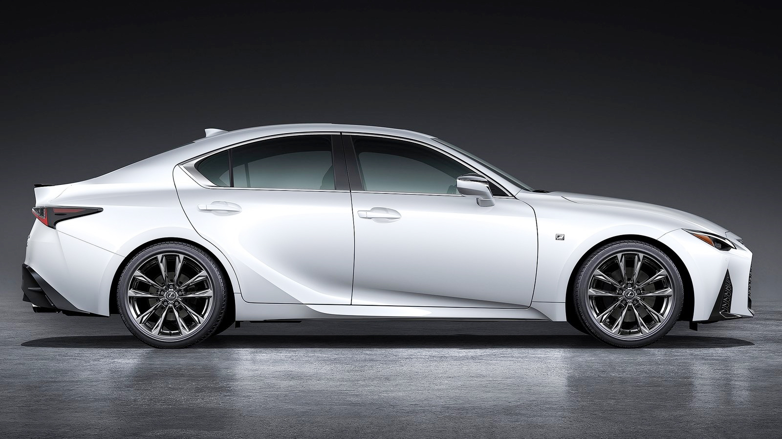 新款雷克萨斯is到店实拍,新款雷克萨斯is要上市了