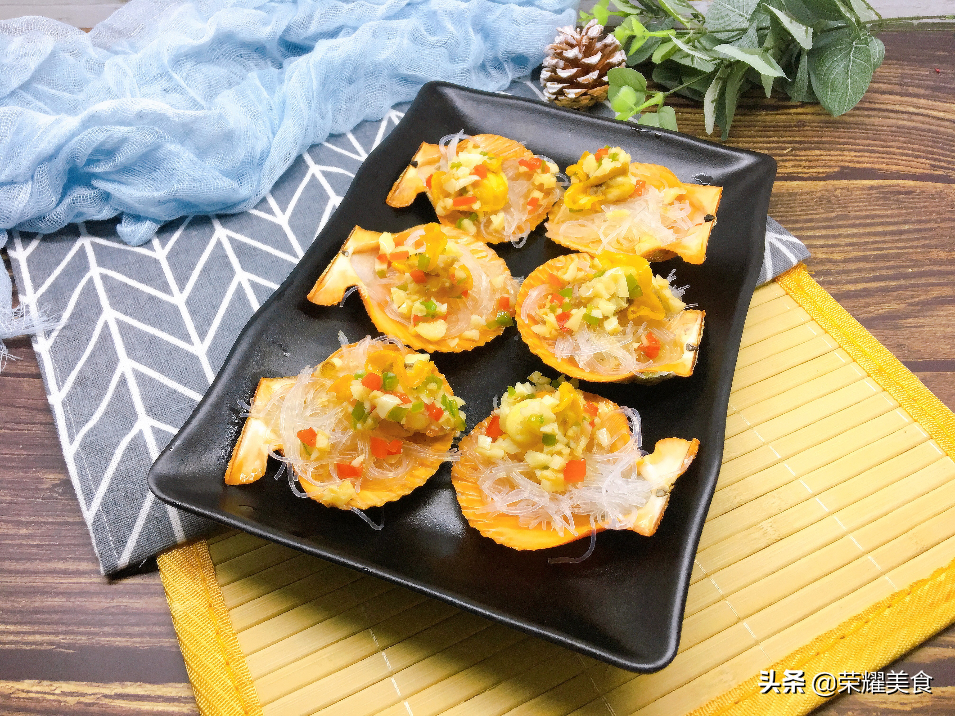 蒜蓉蒸扇贝的正宗做法,蒜蓉蒸扇贝的家常做法