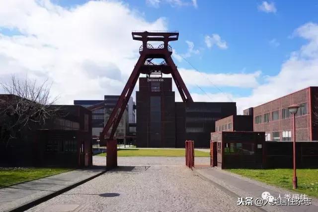 一处城市“沉积岩”的新生：飞利浦Strijp-S工业遗产的保护与开发