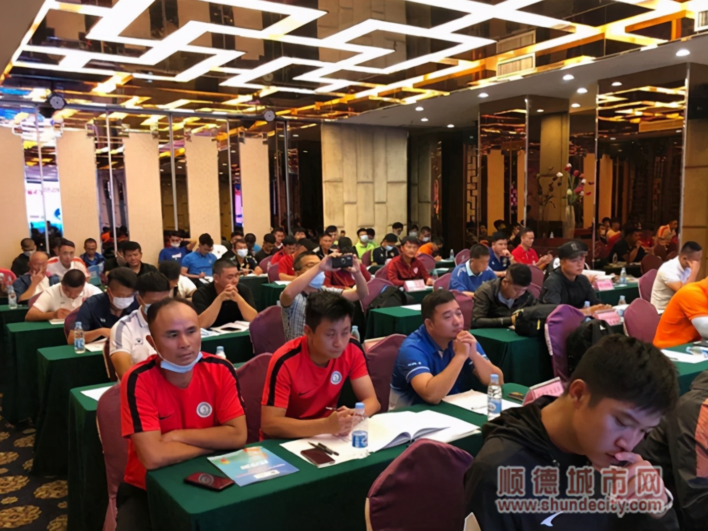 2020广东“省长杯”青少年足球锦标赛(男子甲组)在顺德开打