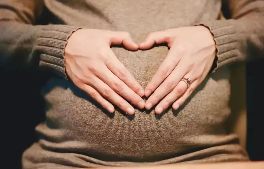 ella揭秘生育后遗症,ella曝光产子影片