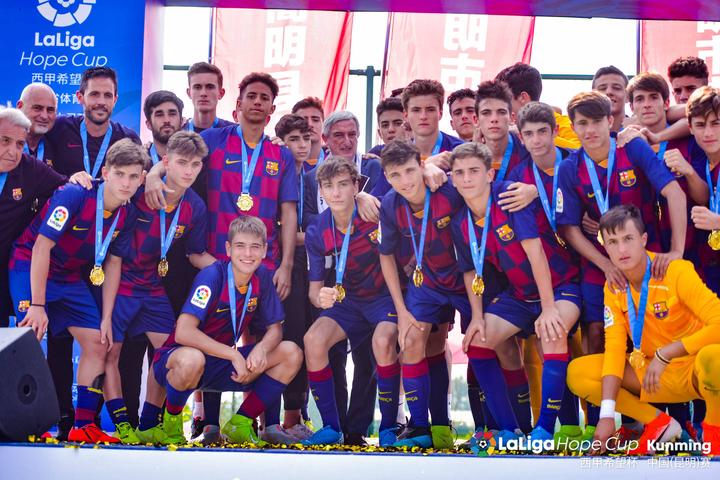 西班牙和德国足球青训哪个好,西班牙跟中国对比