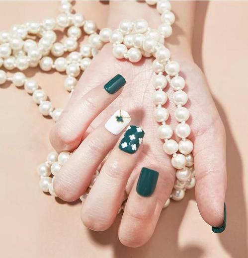 做美甲对孕妇有危害吗,好看的美甲款式超级闪视频