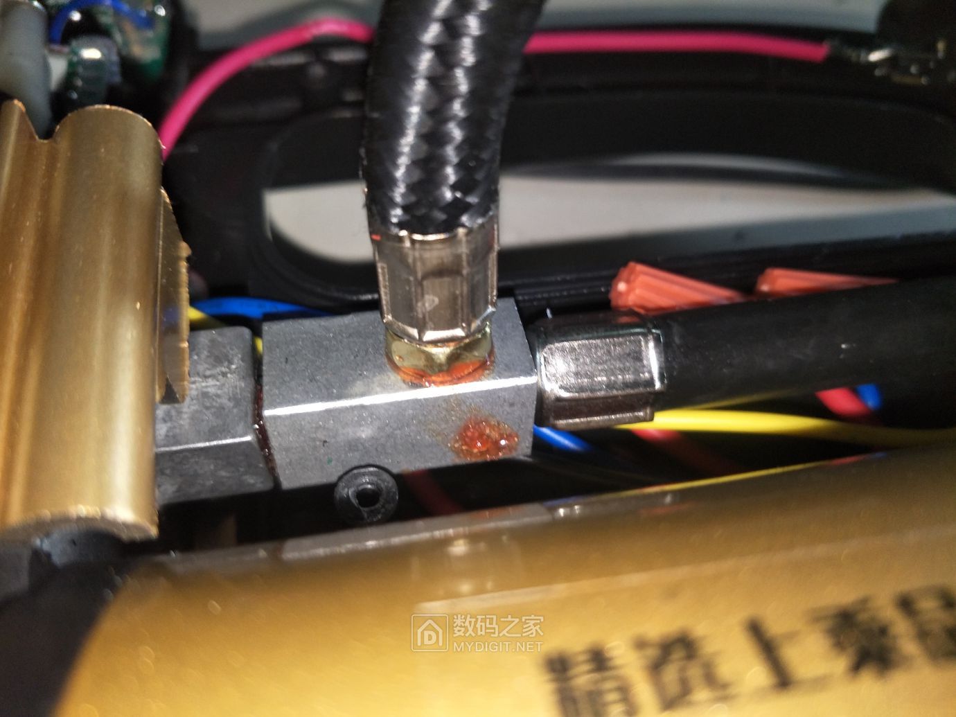 尤利特车载充气泵拆解视频,拆解尤利特