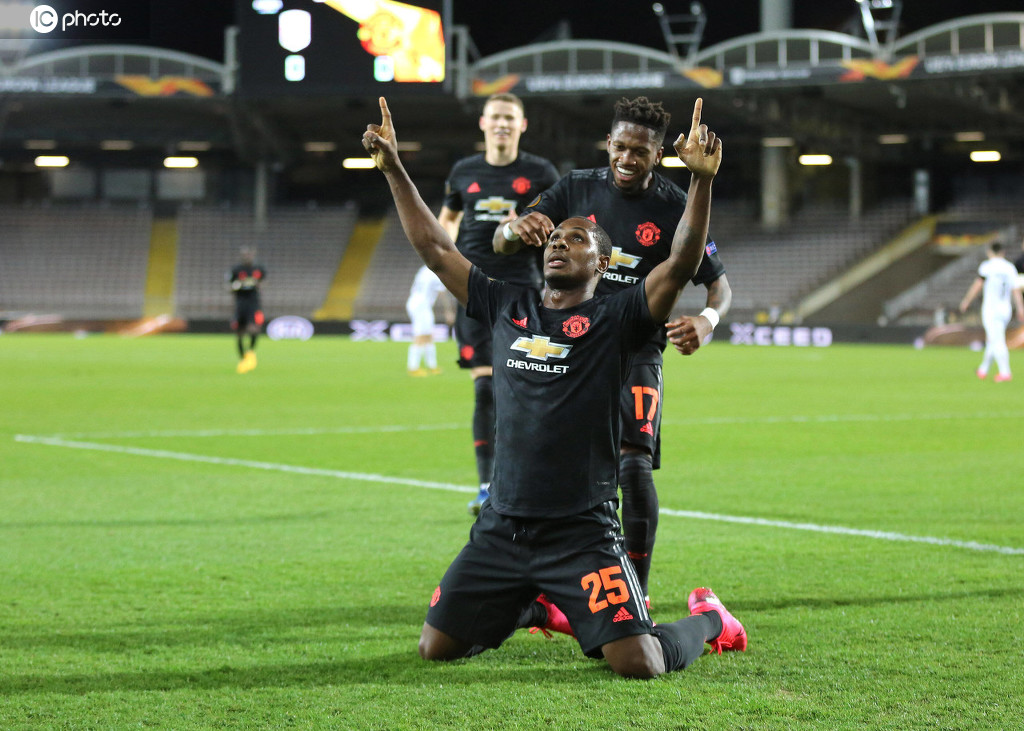 中超糜昊伦最新动态,糜昊伦深圳佳兆业比赛图片