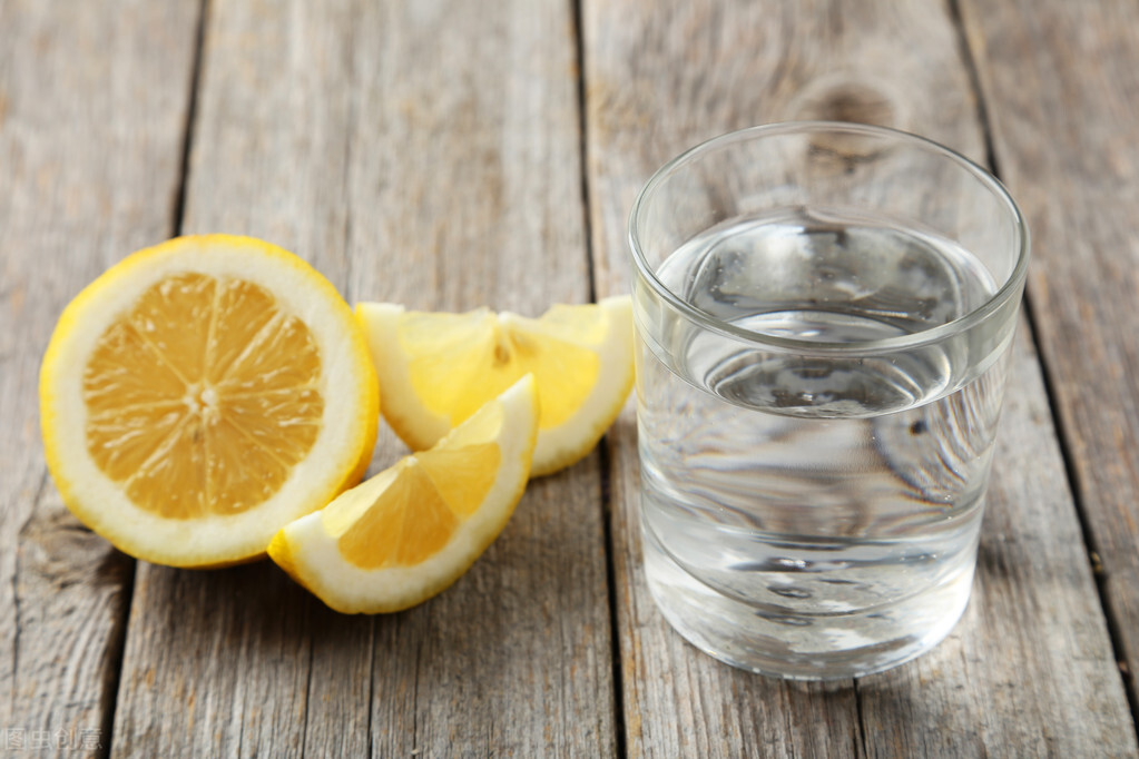 木桌子上的划痕怎么处理,木餐桌有划痕怎么处理