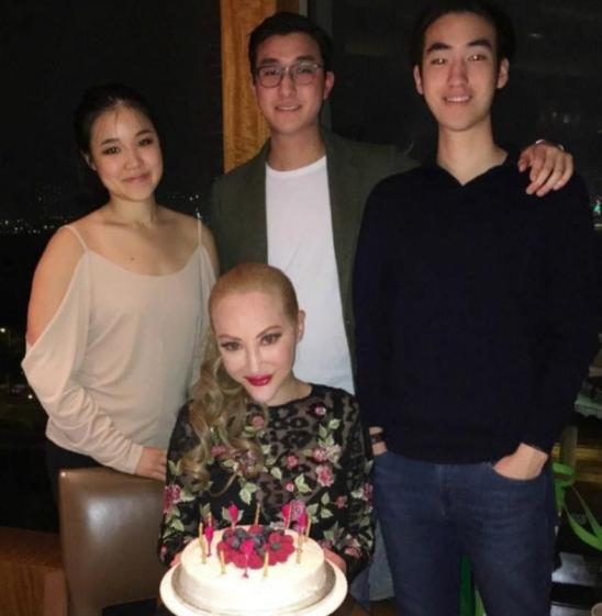 爆黄心颖准姐夫曾感染新冠！家族资产百亿，与黄心颖姐姐被迫分手