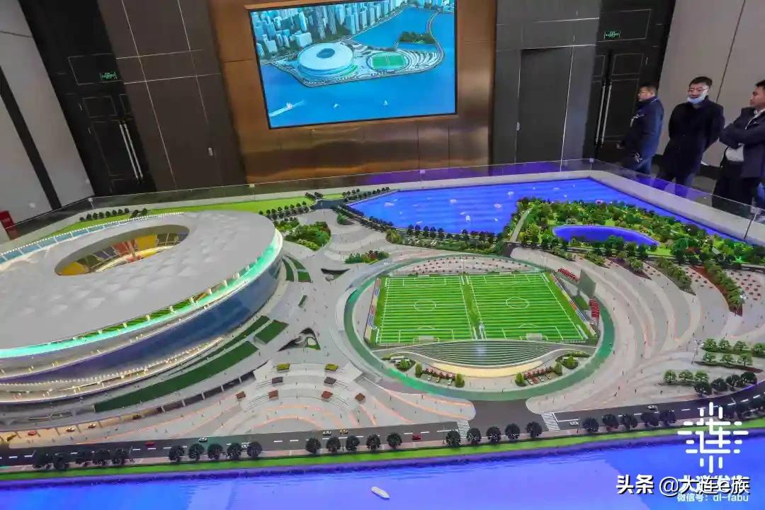 大连专业足球场,大连梭鱼湾专业足球场