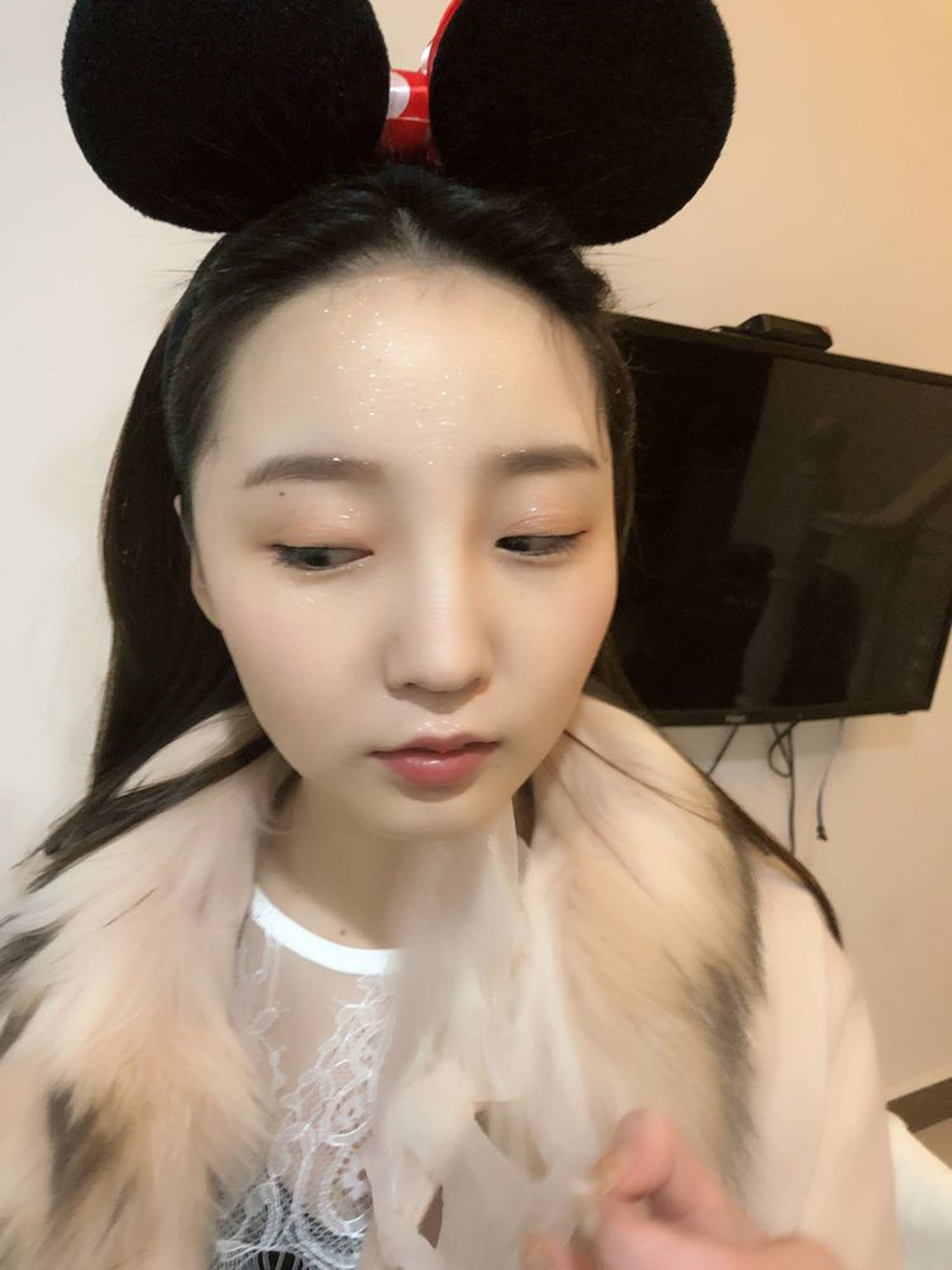 芭莎富勒烯灯泡拉丝面膜怎么样,诺斯莉富勒烯蛋白灯泡肌拉丝面膜