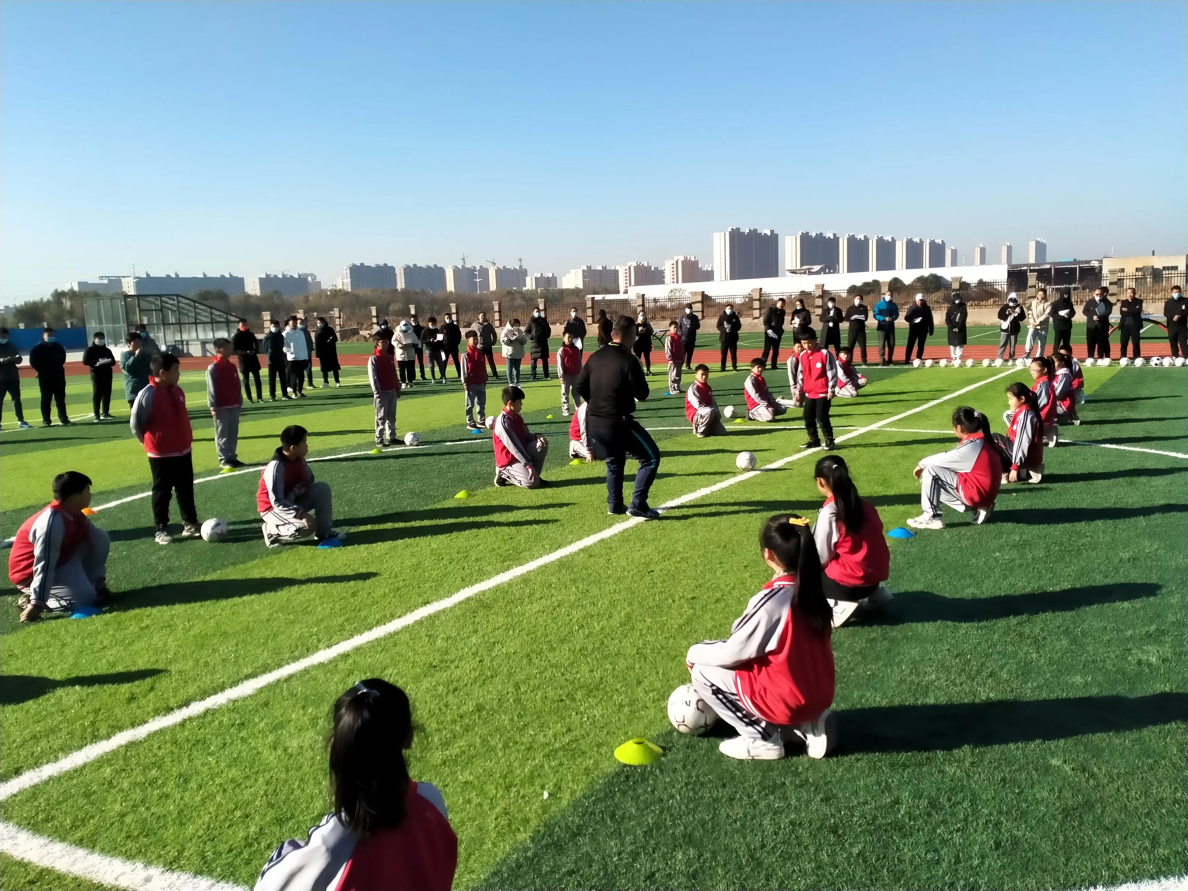 定陶区第四实验小学运动会,莒县第四实验小学体育公开课视频