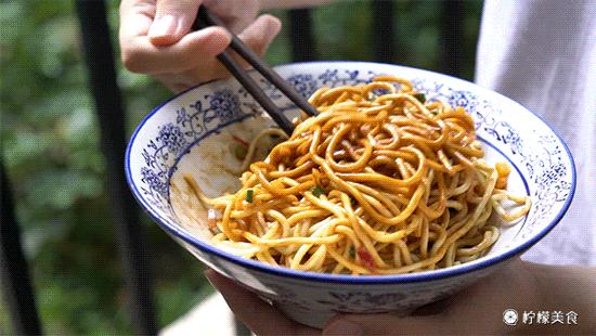 宵夜热干面藕汤,湖北藕汤热干面